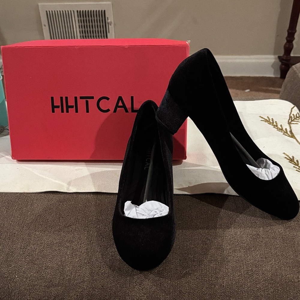 Elegant Black Velvet Heels by